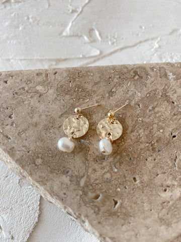 HAMMERED COIN AND PEARL STUDS