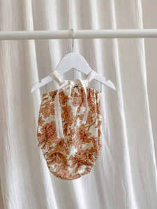 Linen romper floral tan